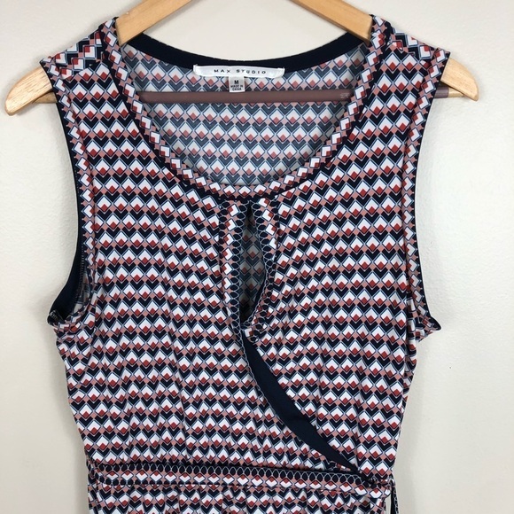 Max studio pattern faux wrap dress size medium - Picture 4 of 6